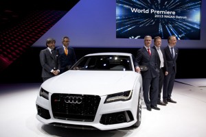 Audi unleashes raging RS7 coupe sedan at the 2013 Detroit Auto Show