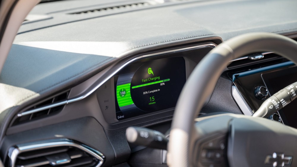 Fast Charging and available range screen inside of a 2023 Chevy Bolt EV